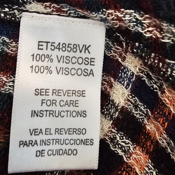 En Creme Tunic Xl Viscose. Plaid. BIG buttons. - Picture 6 of 8